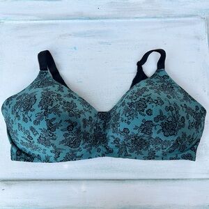 Torrid Dream Wire Free Lightly Lined Bra Size 42DDD Black Teal Floral Rose